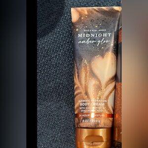 Bath & Body‎ Works Midnight Amber body cream